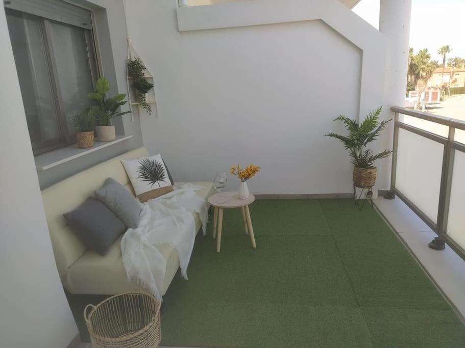 Moderno Apartamento En Oliva Nova Golf & Met Bagian luar foto