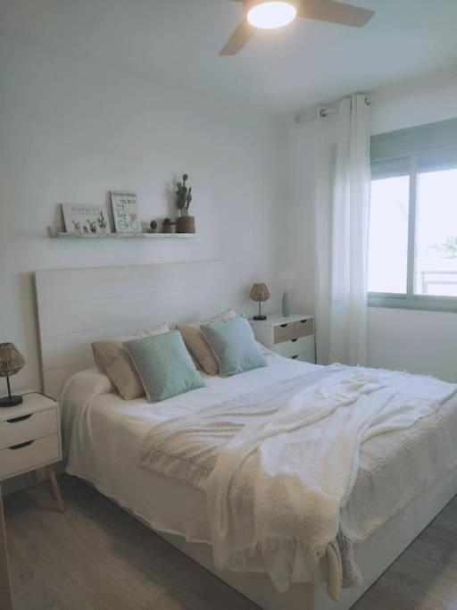 Moderno Apartamento En Oliva Nova Golf & Met Bagian luar foto